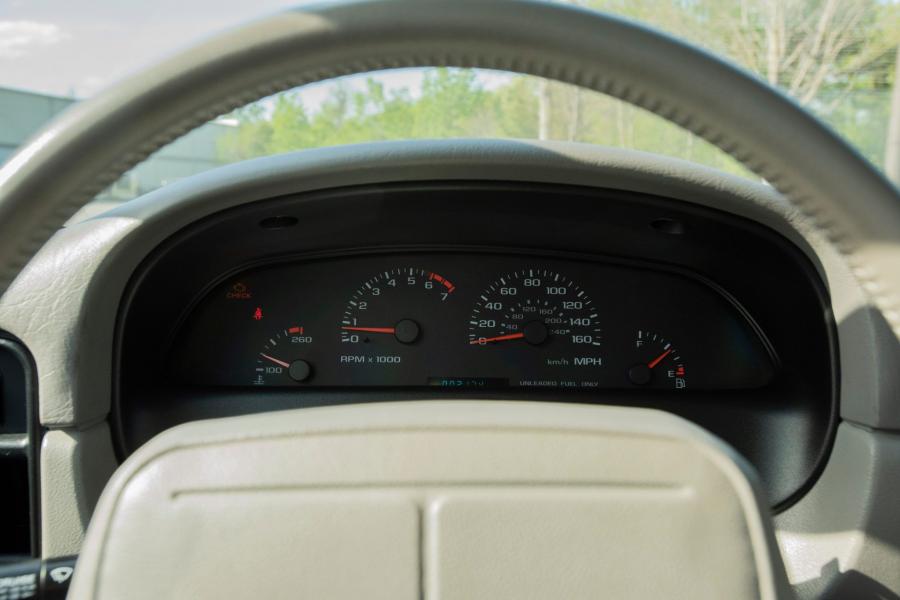 Панель приборов Chevrolet Impala SS 1996 года  (фото 63 из 99)